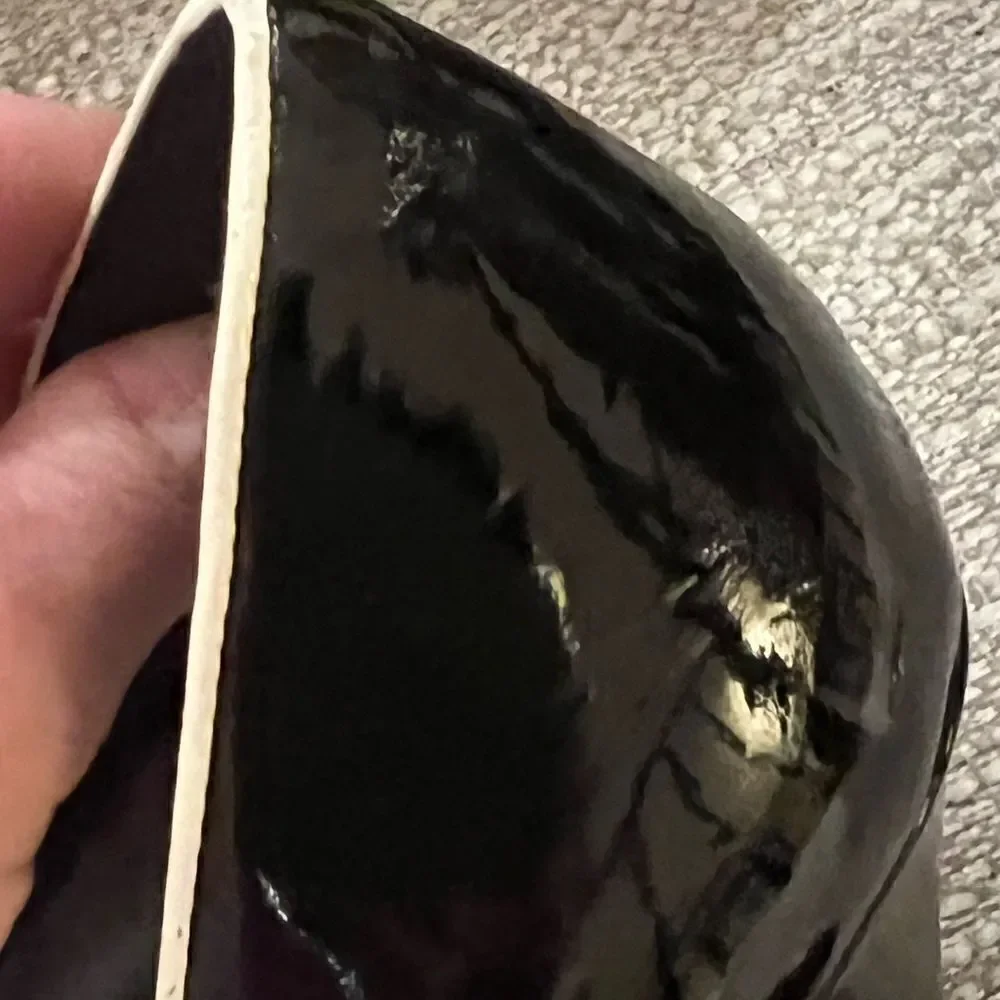Etienne Aigner gorgeous Gabriel size 9 patent leather black & cream wedge pumps